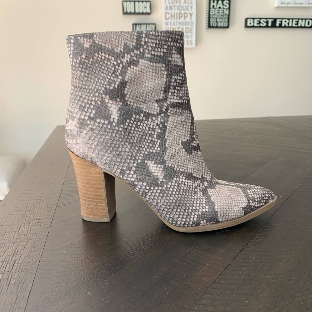 Carlos by CarlosSantana high heel bootie